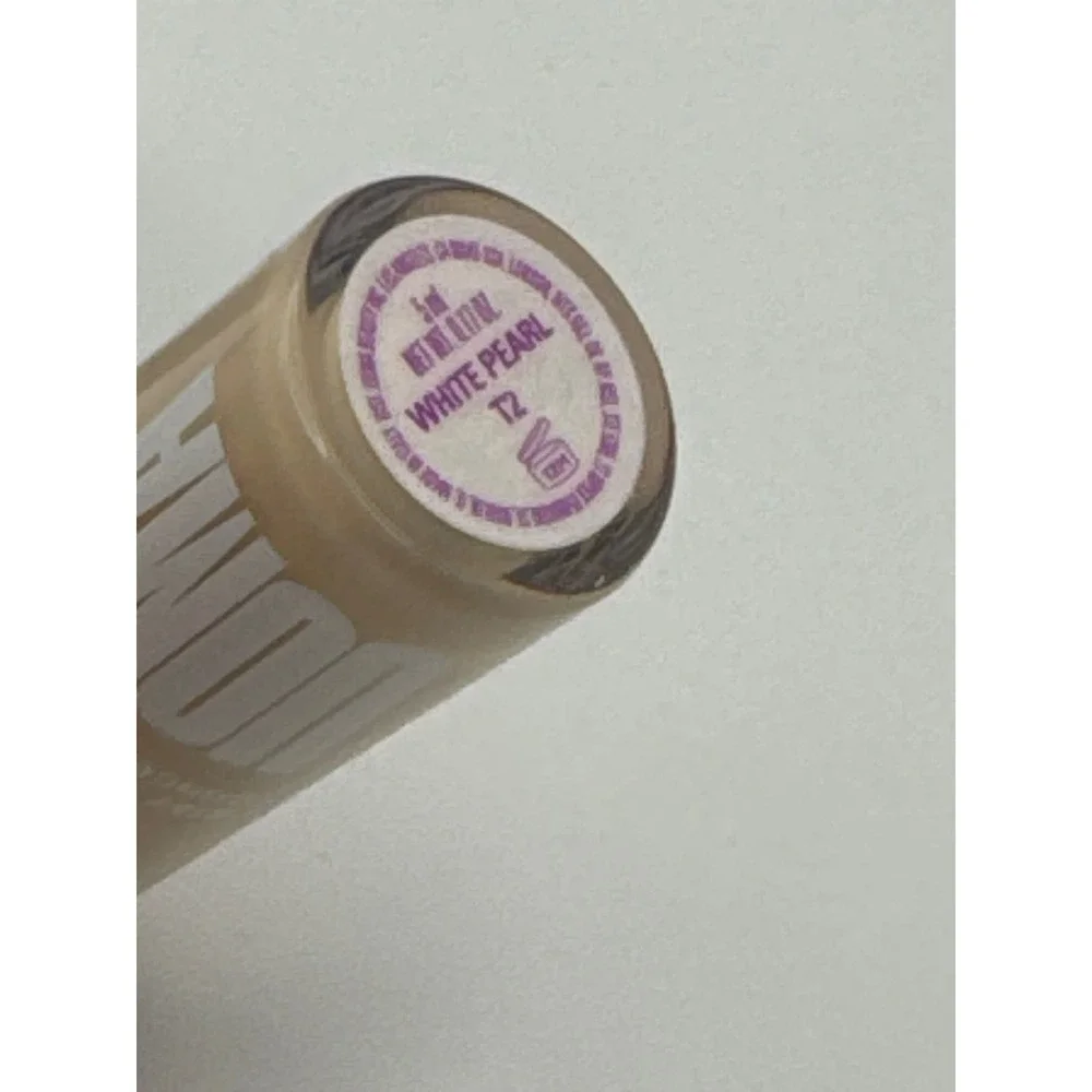 UOMA Beauty Stay Woke Brightening Concealer White‎ Pearl T2 Full Coverage BNIB